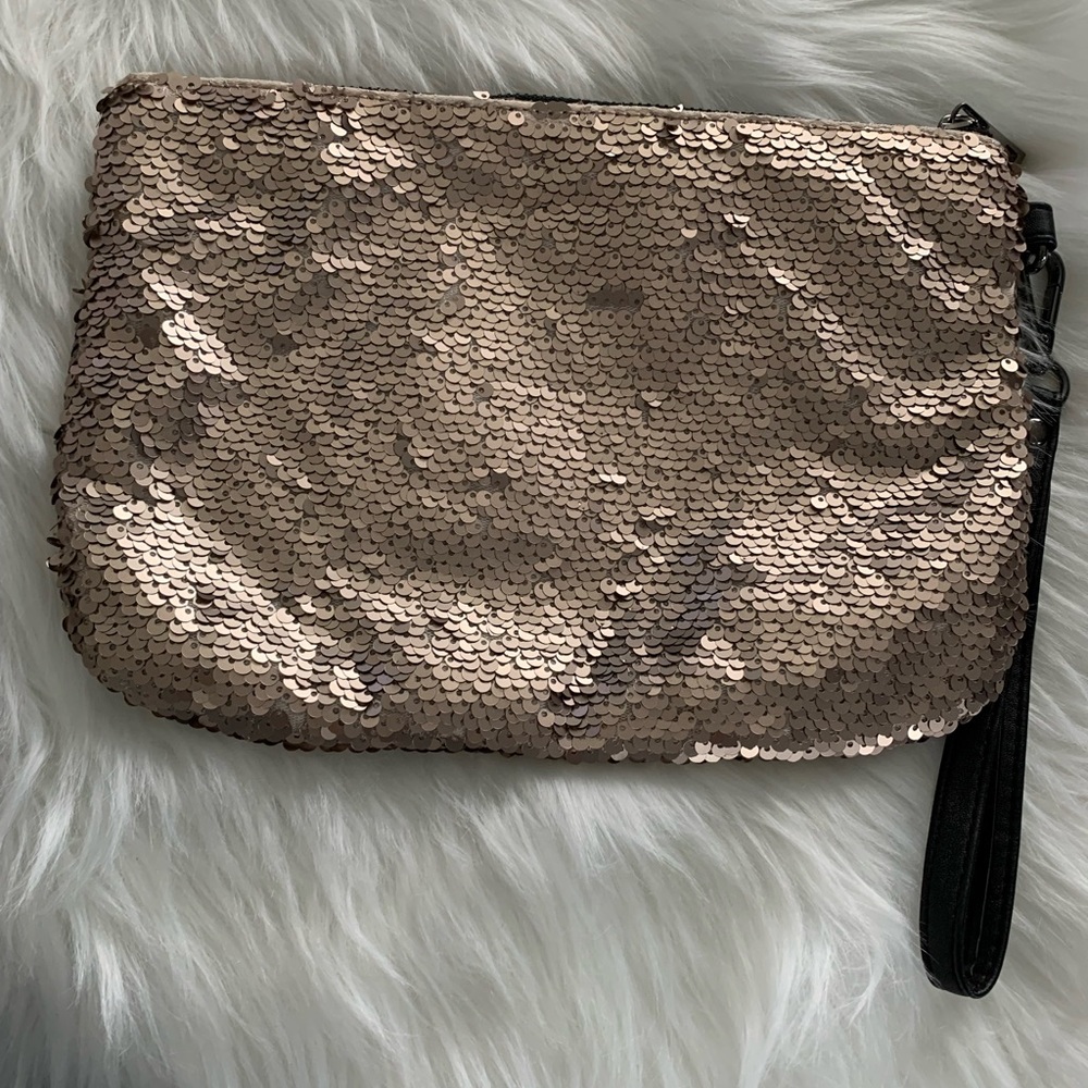 Wristlet - Picture 2 of 2